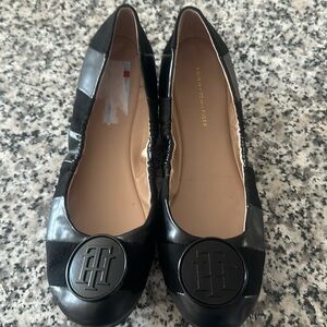 Tommy Hilfiger black suede flats size 8M